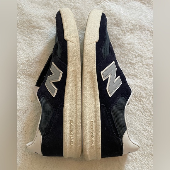 New Balance - Classic 10.5 Mens (Nearly Mint) - Picture 4 of 4